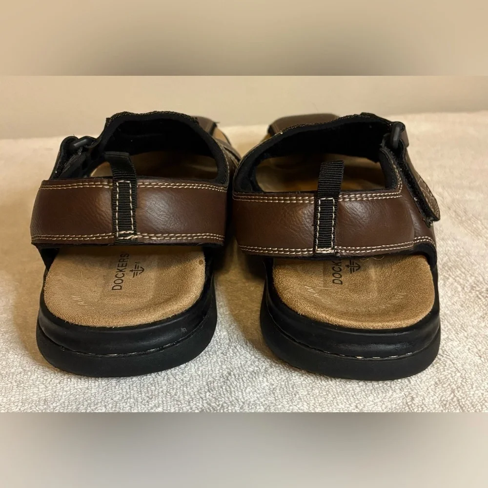 Dockers Men's Searose Closed Toe Fisherman/Outdoor Sandals Brown Size 12M